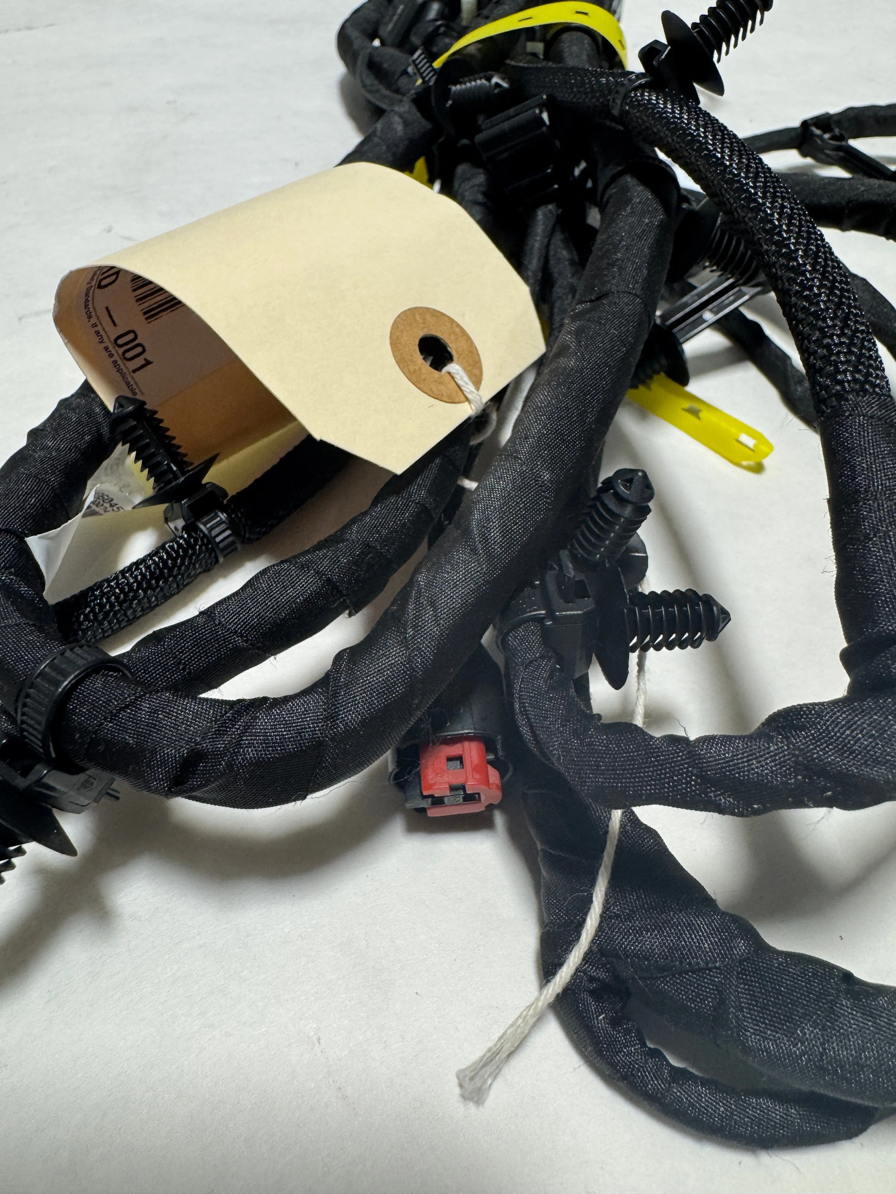 2019-2020 Dodge Ram 1500 DT Rear Fascia Wiring Light Harness Connector OEM