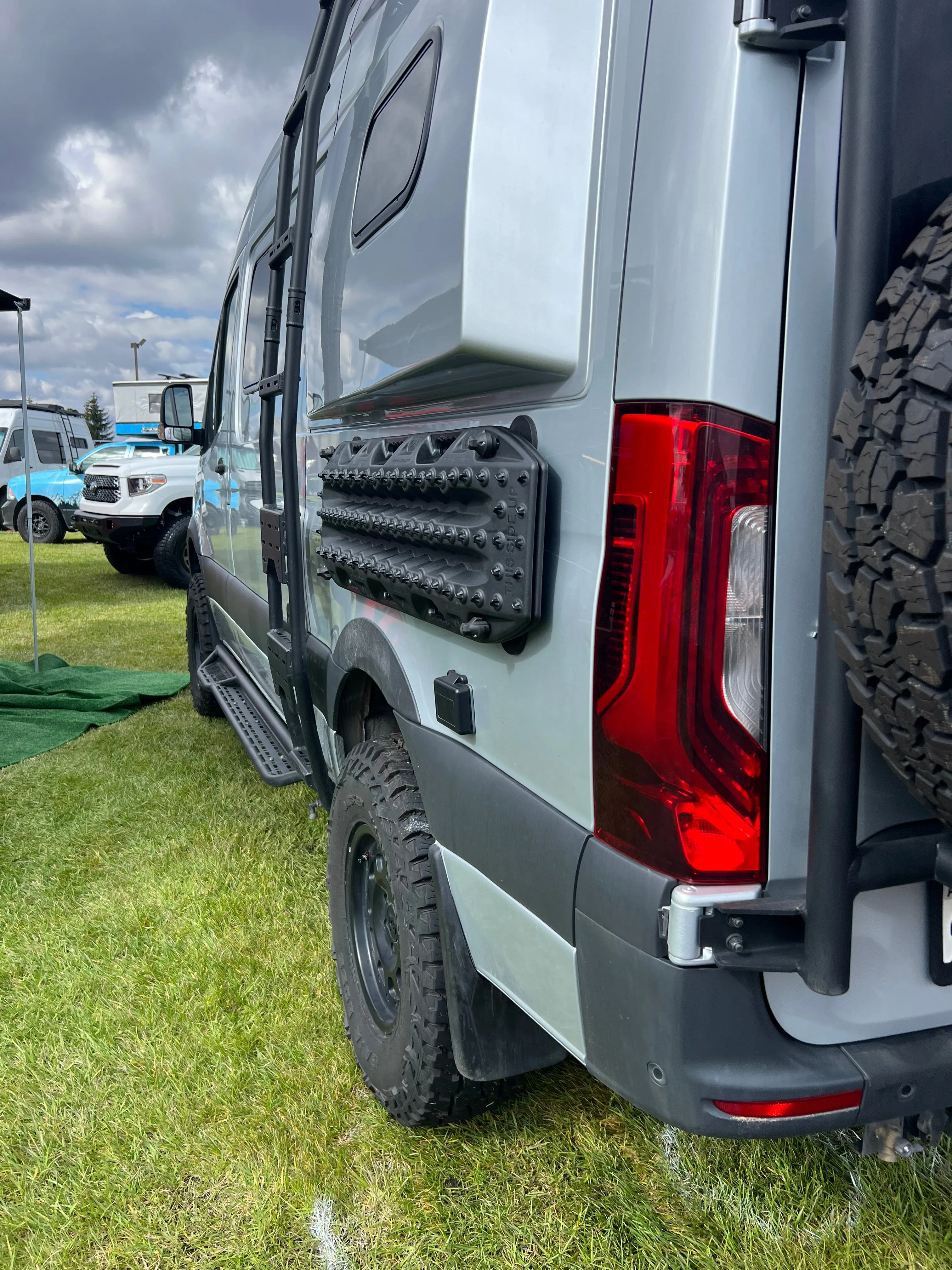 Magnetic Maxtrax Mounts