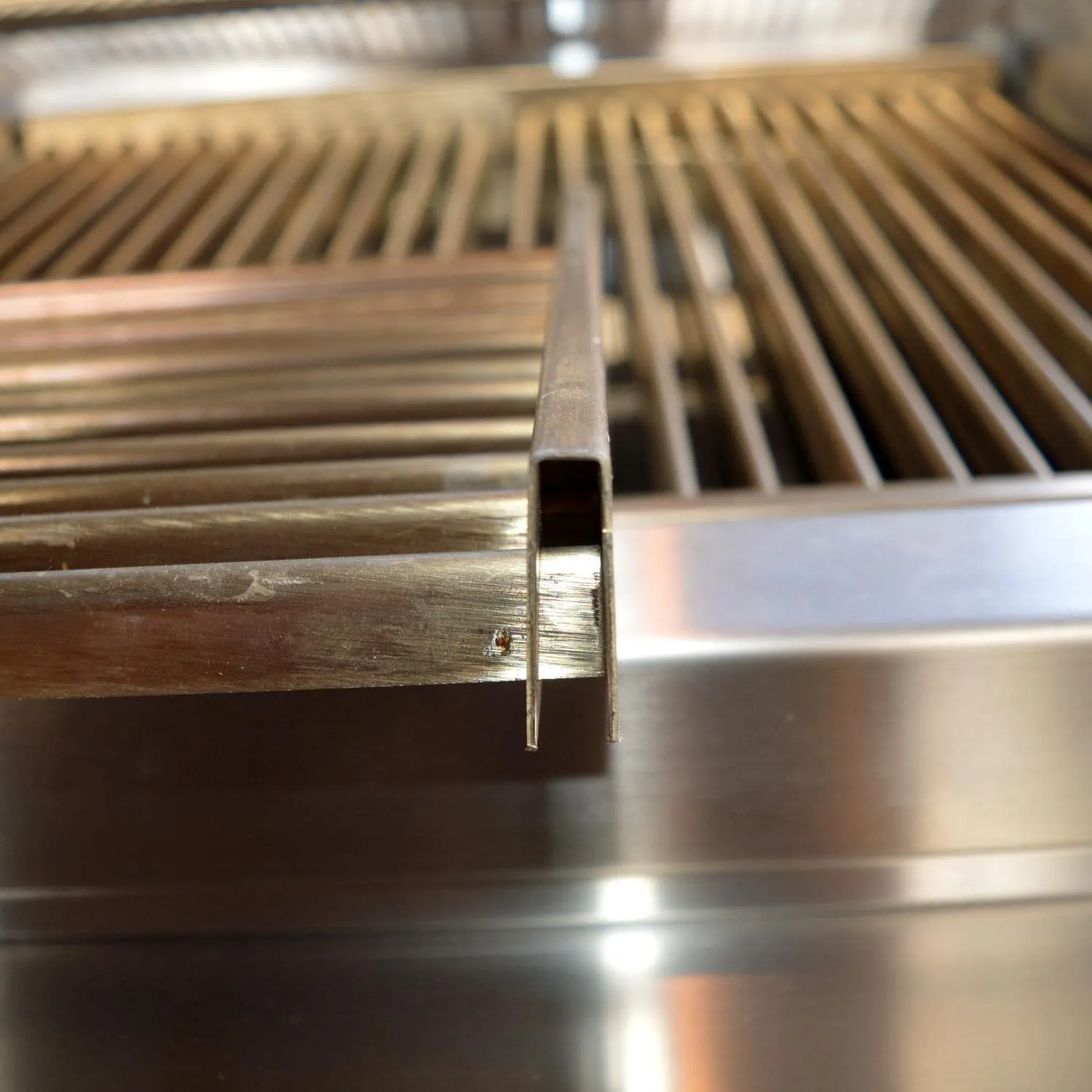 TEC Grills:  44" Patio On Stainless Cabinet With Side Shelves (64")
